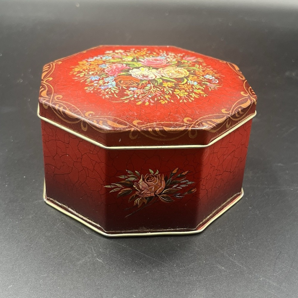 Red Floral Roses Bouquet Tin Beautiful design 4.5" X 3" Made‎ In England Deher